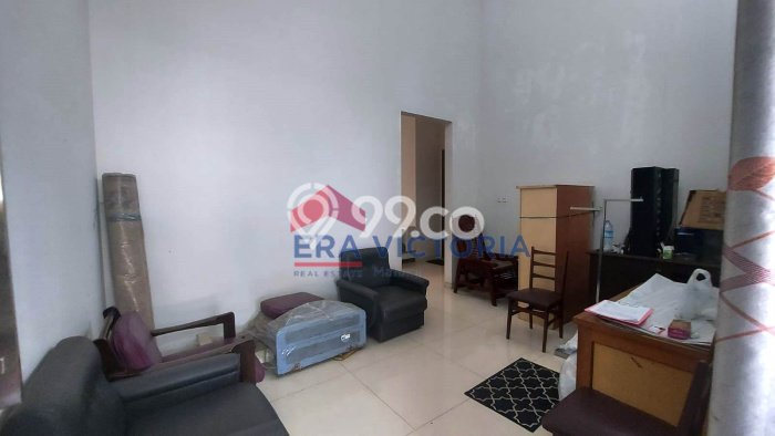 Rumah Elit LB 325m2 Siap Huni Desain Elegan di Balearjosari, Malang Rumah Elit LB 325m2 Siap Huni Desain Elegan di Balearjosari, Malang
