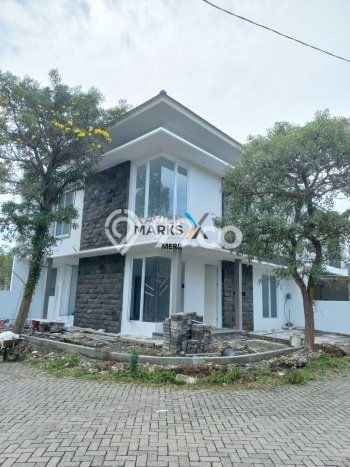 Dijual Rumah Modern 4 KT di Citraland, Surabaya Dijual Rumah Modern 4 KT di Citraland, Surabaya