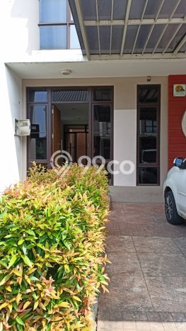 Jarang Ada! Rumah Sewa 4 Kamar Nyaman Siap Huni Green Lake City Jarang Ada! Rumah Sewa 4 Kamar Nyaman Siap Huni Green Lake City