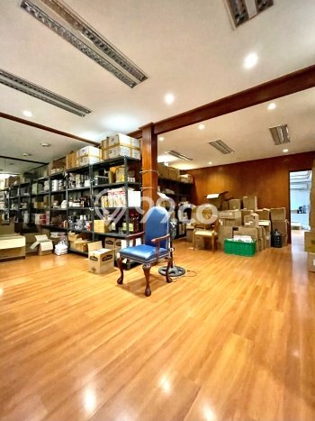 Dijual Hunian Mewah dengan Fasilitas Sekitar Lengkap di Menteng, Jakarta Pusat Dijual Hunian Mewah dengan Fasilitas Sekitar Lengkap di Menteng, Jakarta Pusat