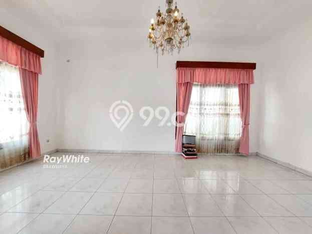 HUNIAN IMPIAN! Rumah di Cilandak, 5 KT, Free Banjir, LT 1115m² Bangunan 500m² HUNIAN IMPIAN! Rumah di Cilandak, 5 KT, Free Banjir, LT 1115m² Bangunan 500m²