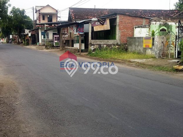 Rumah Strategis Modern Lb 249m2 di Semen, Kediri Rumah Strategis Modern Lb 249m2 di Semen, Kediri