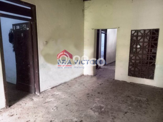 Rumah Strategis Modern Lb 249m2 di Semen, Kediri Rumah Strategis Modern Lb 249m2 di Semen, Kediri