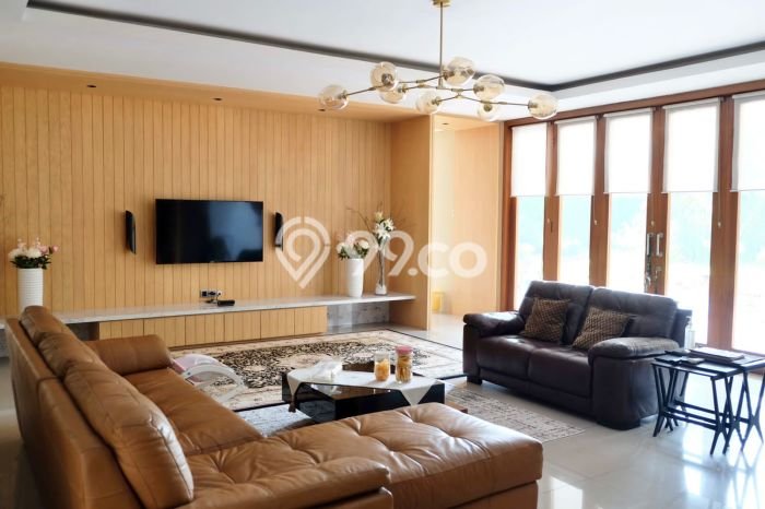 Rumah Elit LB 700m2 Siap Pakai Desain Elegan di Bintaro, Tangerang Selatan Rumah Elit LB 700m2 Siap Pakai Desain Elegan di Bintaro, Tangerang Selatan