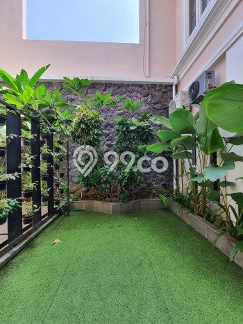 Hunian Elit LB 2500m2 Siap Pakai Desain Elegan di Ampera, Jakarta Selatan Hunian Elit LB 2500m2 Siap Pakai Desain Elegan di Ampera, Jakarta Selatan