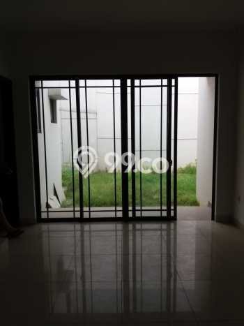 Rumah Mewah Dijual LT 200m2 di Cipondoh, Tangerang Rumah Mewah Dijual LT 200m2 di Cipondoh, Tangerang