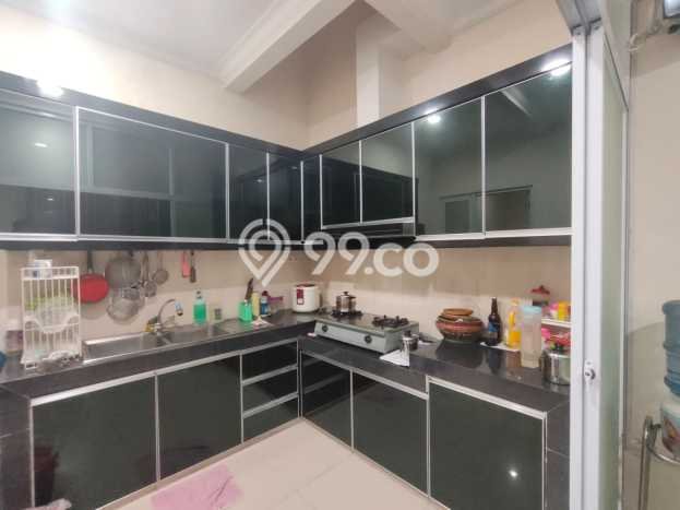 Hunian Mewah LB 300m2 Siap Huni Desain Elegan di Green Lake City, Jakarta Barat Hunian Mewah LB 300m2 Siap Huni Desain Elegan di Green Lake City, Jakarta Barat