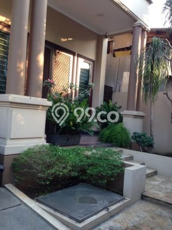 For Sale! Luxury House LT 200m2 Desain Elegan di Jelambar For Sale! Luxury House LT 200m2 Desain Elegan di Jelambar
