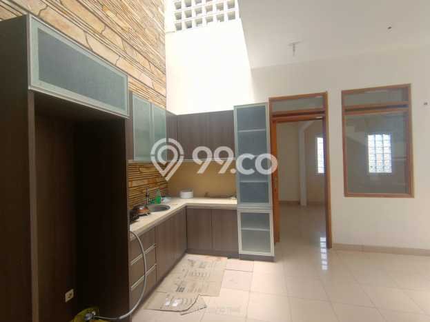 For Sale! Premium House LT 105m2 Desain Elegan di Setra Duta For Sale! Premium House LT 105m2 Desain Elegan di Setra Duta