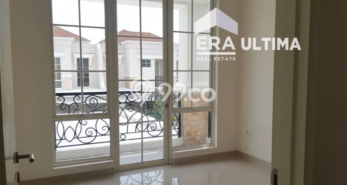 Ready to Use! Luxury House LT 198m2 Desain Elegan di Buah Batu Ready to Use! Luxury House LT 198m2 Desain Elegan di Buah Batu