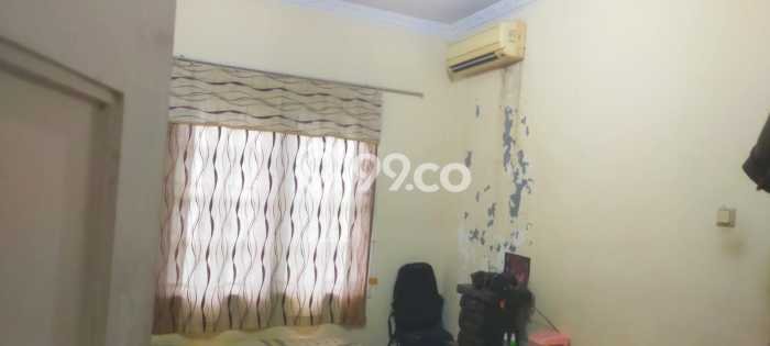 Rumah Lingkungan Nyaman kawasan Kota Wisata, Jakarta Timur, LT 180m² Bangunan 162m² Rumah Lingkungan Nyaman kawasan Kota Wisata, Jakarta Timur, LT 180m² Bangunan 162m²