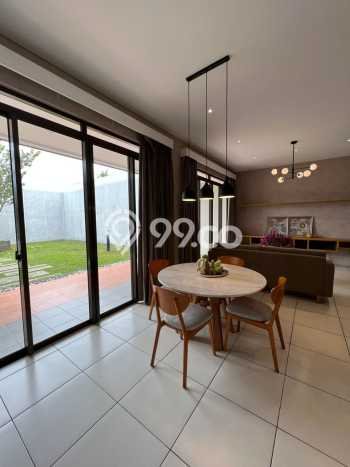 Ready to Use! Luxury House LT 297m2 Desain Elegan di Padalarang Ready to Use! Luxury House LT 297m2 Desain Elegan di Padalarang