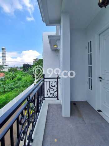 Siap Huni Rumah Mewah 5 Kamar di Jagakarsa Dekat ke Mana Saja Siap Huni Rumah Mewah 5 Kamar di Jagakarsa Dekat ke Mana Saja