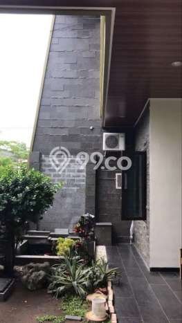 Hunian Mewah Siap Huni LT 180m2 di Rungkut, Surabaya Hunian Mewah Siap Huni LT 180m2 di Rungkut, Surabaya