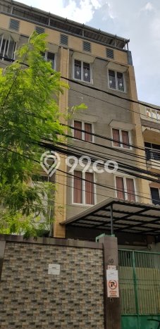 Rumah Siap Huni 8 KT 4 KM di Lokasi Premium Tanah Abang, Jakarta Pusat Rumah Siap Huni 8 KT 4 KM di Lokasi Premium Tanah Abang, Jakarta Pusat