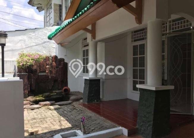 For Sale Hunian Rumah Nyaman 4 KT di Bintaro, Tangerang Selatan For Sale Hunian Rumah Nyaman 4 KT di Bintaro, Tangerang Selatan