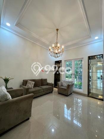 Dijual Rumah Luas Elegan Dengan View Eksklusif di Pondok Indah, Jakarta Selatan Dijual Rumah Luas Elegan Dengan View Eksklusif di Pondok Indah, Jakarta Selatan