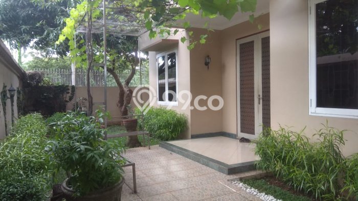 Rumah 5 Kamar di Pusat Kota Alam Sutera, Tangerang - Lokasi Premium Rumah 5 Kamar di Pusat Kota Alam Sutera, Tangerang - Lokasi Premium