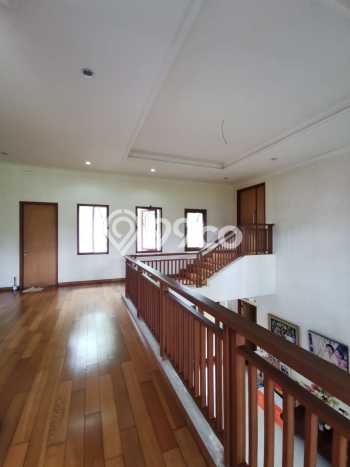Jual Rumah Luas Megah Dengan View Cantik di Alam Sutera, Tangerang Jual Rumah Luas Megah Dengan View Cantik di Alam Sutera, Tangerang