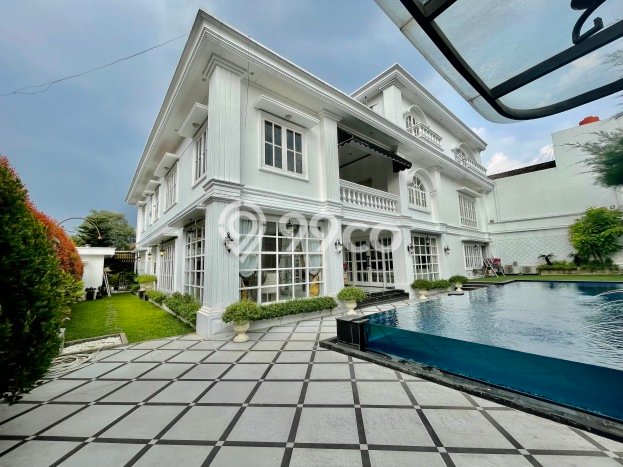 Dijual Rumah Luas Megah Dengan View Eksklusif di Pejaten, Jakarta Selatan Dijual Rumah Luas Megah Dengan View Eksklusif di Pejaten, Jakarta Selatan