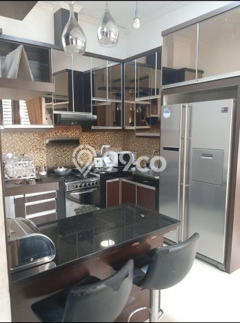 Hunian Mewah LB 250m2 Siap Pakai Desain Elegan di BKR, Bandung Hunian Mewah LB 250m2 Siap Pakai Desain Elegan di BKR, Bandung