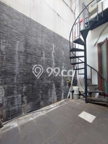 Rumah LT 140m² / LB 128m² One Gate System di Pondok Indah, Jakarta Selatan Rumah LT 140m² / LB 128m² One Gate System di Pondok Indah, Jakarta Selatan