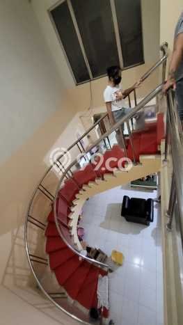 Rumah Elit LB 500m2 Siap Pakai Desain Elegan di Modernland, Tangerang Rumah Elit LB 500m2 Siap Pakai Desain Elegan di Modernland, Tangerang