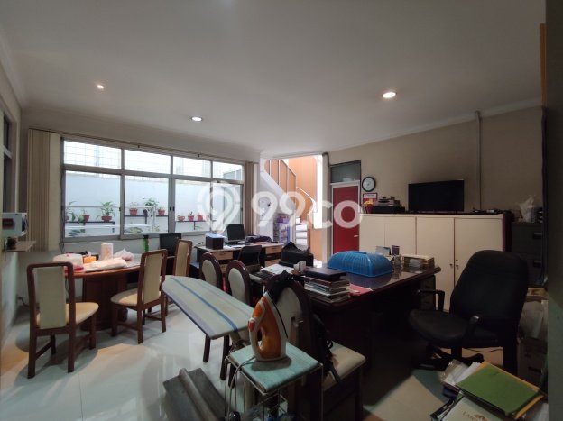 Rumah Elit Modern Siap Huni di Braga Bandung Rumah Elit Modern Siap Huni di Braga Bandung