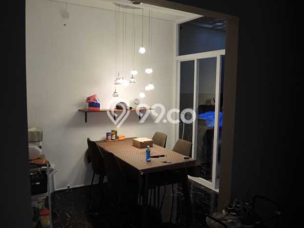 Rumah Modern 3 KT di BSD City Tangerang Full Furnished Rumah Modern 3 KT di BSD City Tangerang Full Furnished