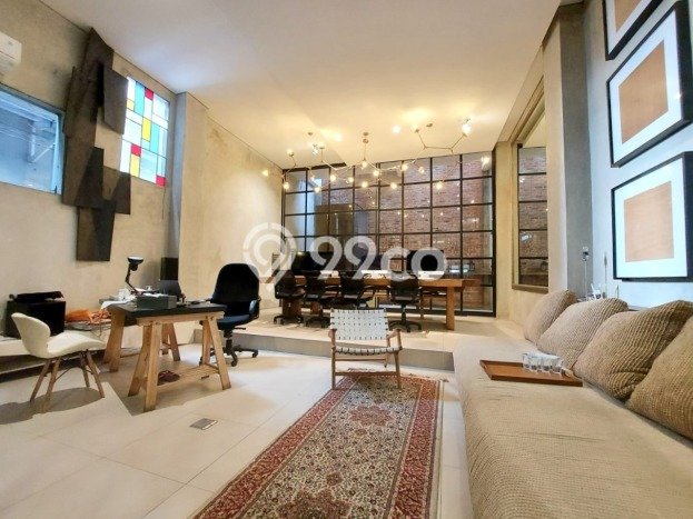 Rumah Luxury Modern Tanpa Renovasi di Cipete Jakarta Selatan Rumah Luxury Modern Tanpa Renovasi di Cipete Jakarta Selatan