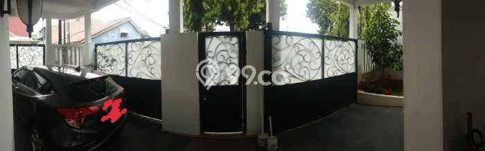 Hunian Mewah Siap Huni LT 192m2 di Duren Sawit, Jakarta Timur Hunian Mewah Siap Huni LT 192m2 di Duren Sawit, Jakarta Timur