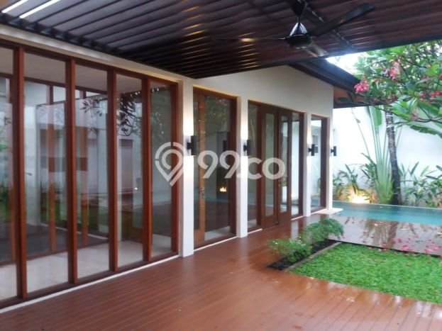 Disewakan! Rumah 5 Kamar Tidur &
4 Kamar Mandi di Antasari, Jakarta Selatan Disewakan! Rumah 5 Kamar Tidur &
4 Kamar Mandi di Antasari, Jakarta Selatan