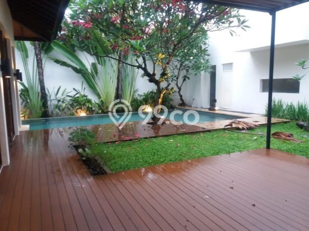 Disewakan! Rumah 5 Kamar Tidur &
4 Kamar Mandi di Antasari, Jakarta Selatan Disewakan! Rumah 5 Kamar Tidur &
4 Kamar Mandi di Antasari, Jakarta Selatan