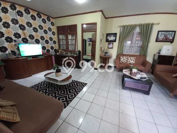 Rumah Lokasi Strategis di Antapani, Bandung, LT 168m² Bangunan 200m² Rumah Lokasi Strategis di Antapani, Bandung, LT 168m² Bangunan 200m²