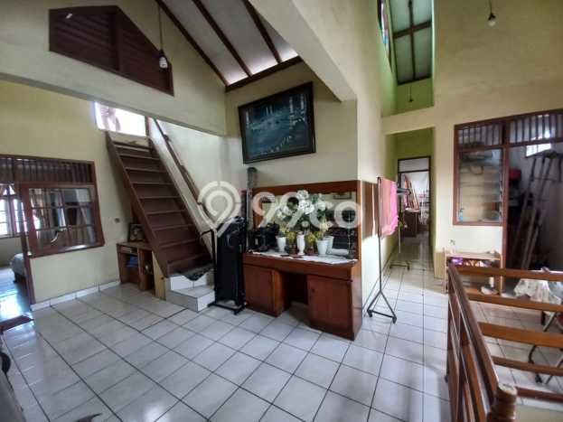 Rumah Lokasi Strategis di Antapani, Bandung, LT 168m² Bangunan 200m² Rumah Lokasi Strategis di Antapani, Bandung, LT 168m² Bangunan 200m²