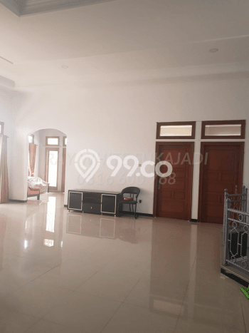 Hunian Mewah LB 500m2 Siap Pakai Desain Elegan di Holis Cigondewah, Bandung Hunian Mewah LB 500m2 Siap Pakai Desain Elegan di Holis Cigondewah, Bandung