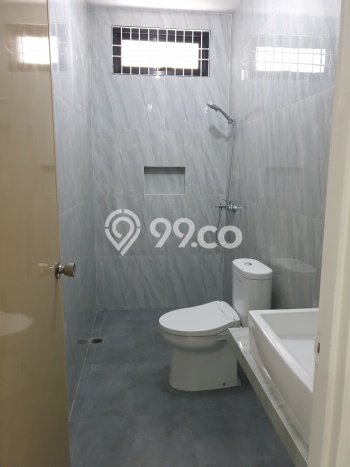 Dijual Rumah Luas Megah Dengan View Eksklusif di Intercon, Jakarta Barat Dijual Rumah Luas Megah Dengan View Eksklusif di Intercon, Jakarta Barat