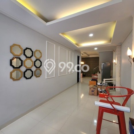 HARGA SPESIAL! Rumah Modern area Green Ville, Jakarta Barat, Luas 90m² Bangunan 165m² Bisa Nego! HARGA SPESIAL! Rumah Modern area Green Ville, Jakarta Barat, Luas 90m² Bangunan 165m² Bisa Nego!