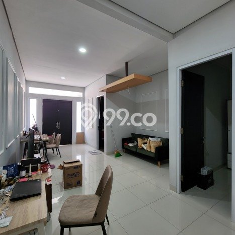 HARGA SPESIAL! Rumah Modern area Green Ville, Jakarta Barat, Luas 90m² Bangunan 165m² Bisa Nego! HARGA SPESIAL! Rumah Modern area Green Ville, Jakarta Barat, Luas 90m² Bangunan 165m² Bisa Nego!