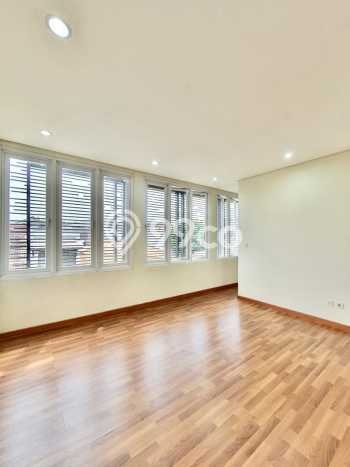Jual Segera Rumah LT 215m² / LB 260m² di Kawasan Komersial Cilandak, Jakarta Selatan Jual Segera Rumah LT 215m² / LB 260m² di Kawasan Komersial Cilandak, Jakarta Selatan