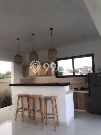 BEST CHOICE! Rumah di Canggu, 2 KM, Akses Mall, LT 250m² LB 200m² BEST CHOICE! Rumah di Canggu, 2 KM, Akses Mall, LT 250m² LB 200m²