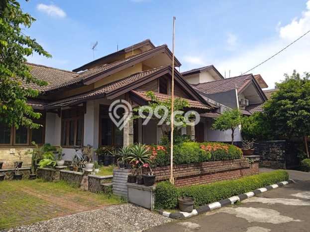 Dijual Rumah Luas Elegan Dengan View Cantik di Sukmajaya, Depok Dijual Rumah Luas Elegan Dengan View Cantik di Sukmajaya, Depok
