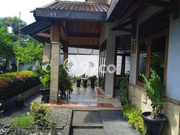Dijual Rumah Luas Elegan Dengan View Cantik di Sukmajaya, Depok Dijual Rumah Luas Elegan Dengan View Cantik di Sukmajaya, Depok