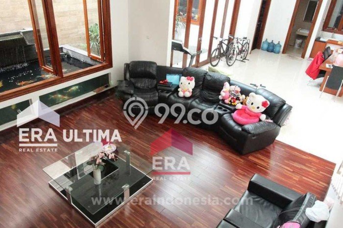 Jual Rumah Luas Megah Dengan View Cantik di Burangrang, Bandung Jual Rumah Luas Megah Dengan View Cantik di Burangrang, Bandung