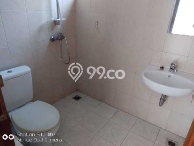 Rumah Strategis di Setra Duta, 4 KT, Area Nyaman, LT 200m² LB 280m² Rumah Strategis di Setra Duta, 4 KT, Area Nyaman, LT 200m² LB 280m²
