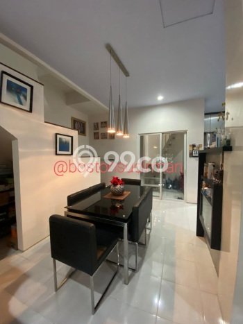 INVESTASI TEPAT! Rumah di Kelapa Gading, LT 105m² LB 140m² INVESTASI TEPAT! Rumah di Kelapa Gading, LT 105m² LB 140m²