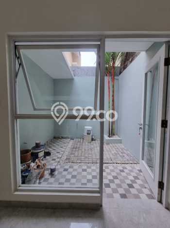 Rumah Strategis Modern Lb 90m2 di Serpong, Tangerang Selatan Rumah Strategis Modern Lb 90m2 di Serpong, Tangerang Selatan