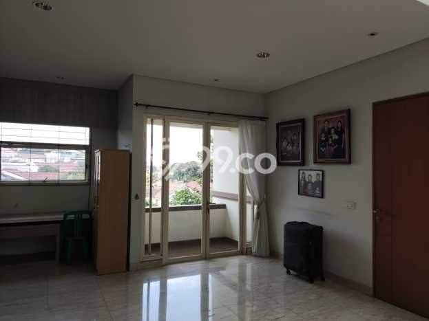 Dijual Rumah Premium dengan Fasilitas Sekitar Komplit di Coblong, Bandung Dijual Rumah Premium dengan Fasilitas Sekitar Komplit di Coblong, Bandung