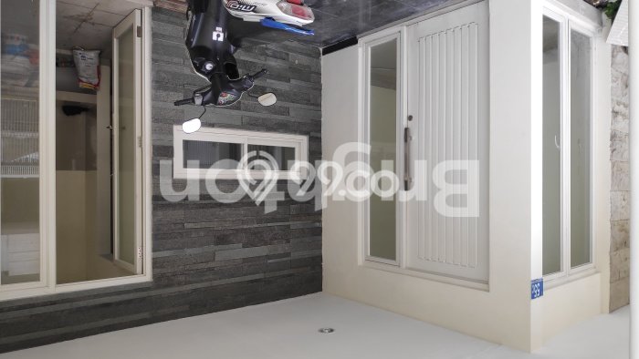 For Sale Rumah 3 Kamar Lokasi Ideal Bagus dan Strategis di Lakarsantri For Sale Rumah 3 Kamar Lokasi Ideal Bagus dan Strategis di Lakarsantri
