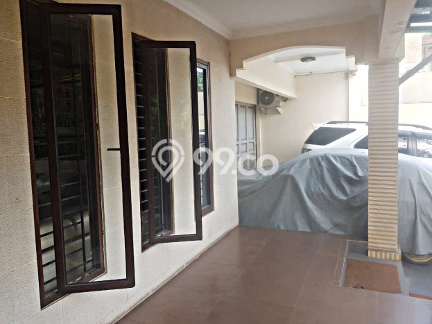 Jual Rumah Mewah Megah Dengan View Eksklusif di Bintaro, Tangerang Selatan Jual Rumah Mewah Megah Dengan View Eksklusif di Bintaro, Tangerang Selatan
